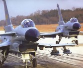 守护和平使命：勇敢抵御邪恶势力保护世界和平