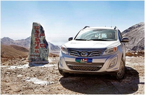 征服挑战路途：展现宠物训练师的实力与智慧