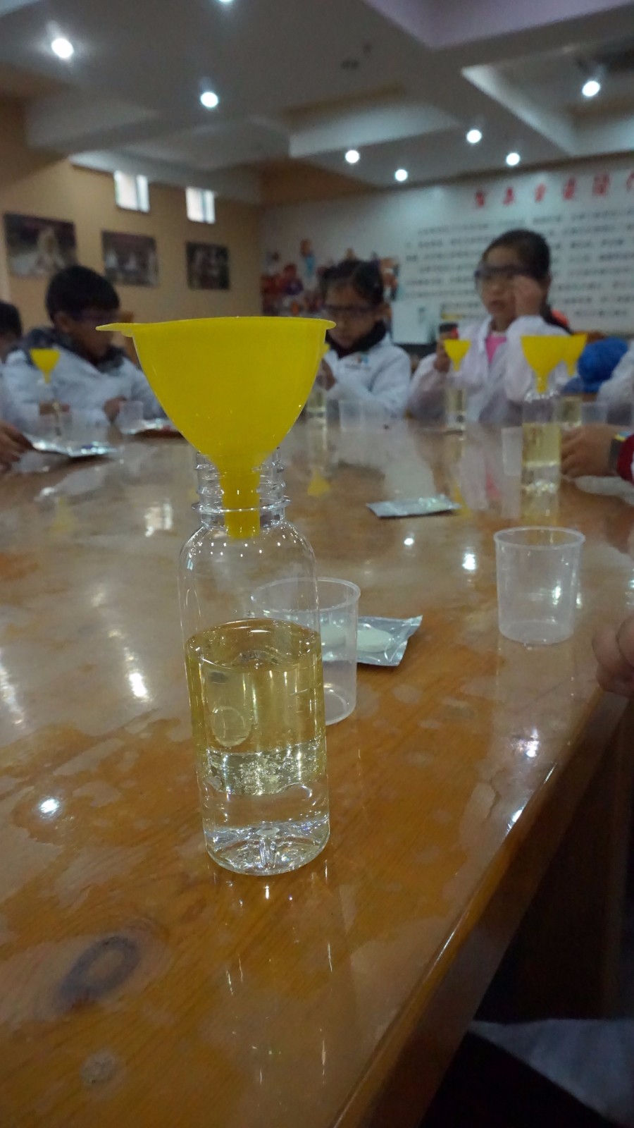 魔法实验室探秘：在魔力百科了解最新魔法实验成果！